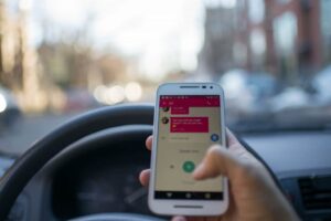 What You Need to Know About Texting and Driving in Utah