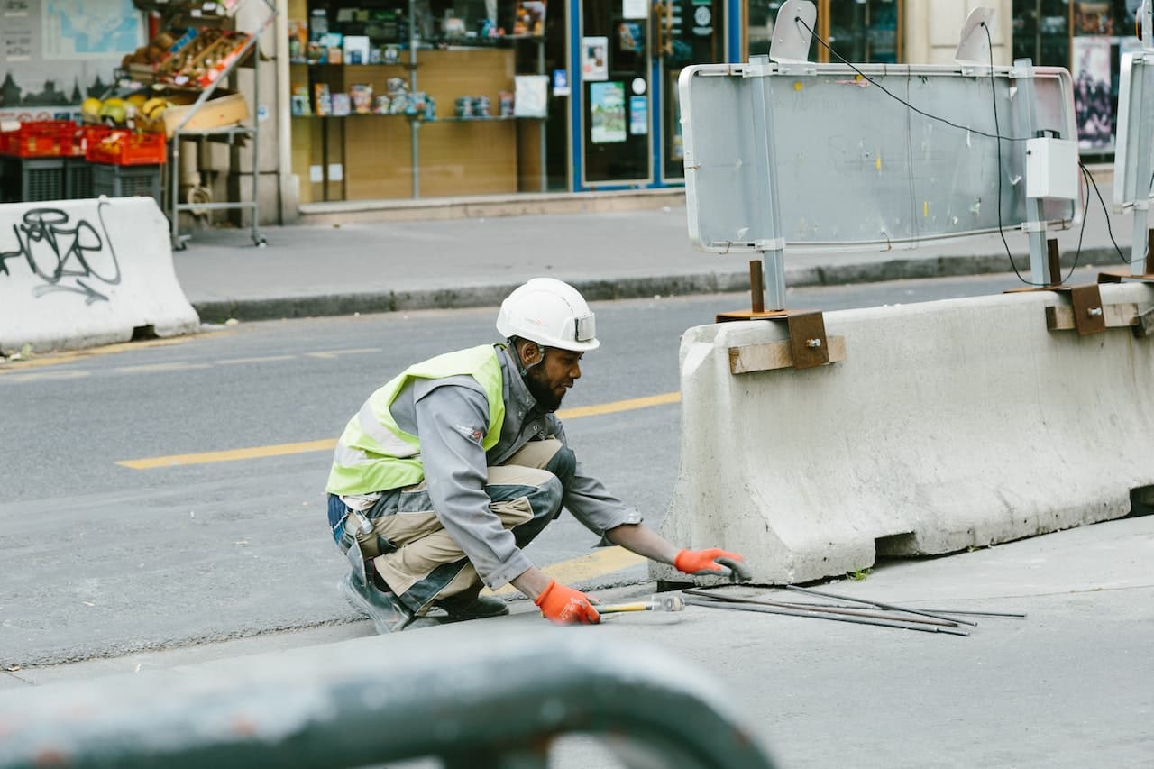 When To Call A Construction Injury Lawyer