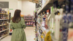 A woman shopping for alcohol at the store. A lawyer can explain Utah H.B. 437 and the state’s new approach to DUI prevention.